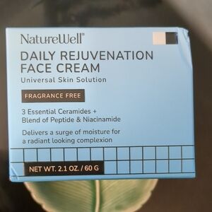 Daily Rejuvenating Face Cream